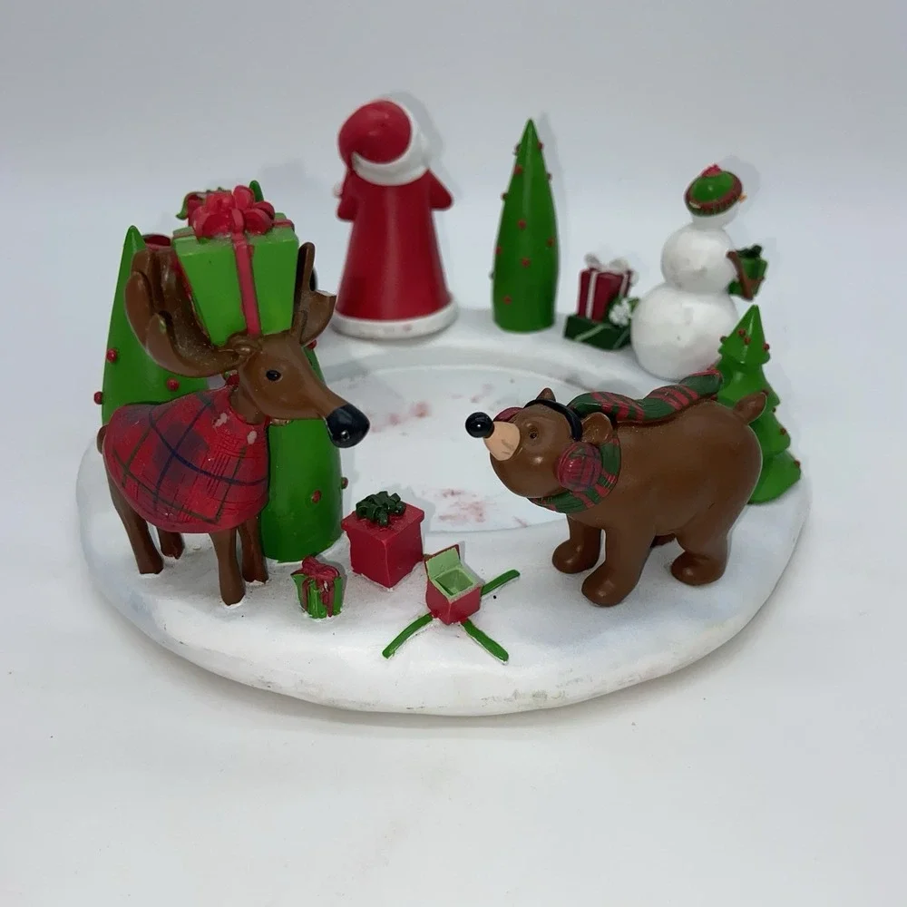 White Barn Large‎ Christmas Ring Candle Holder Santa Snowman Deer Bear Presents - Picture 4 of 11